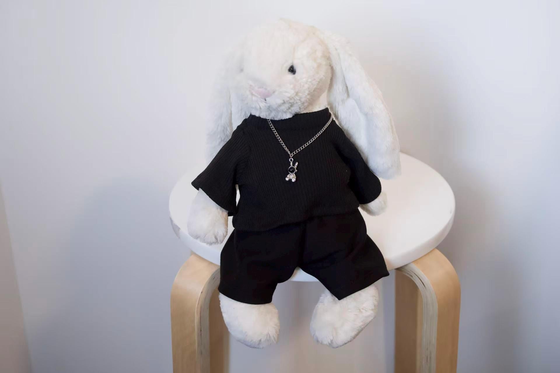 Jellycat Biker Jacket, 4pc Faux Leather Outfit with Necklace for Bashful Bunny, Goth Punk Clothes, Aesthetic Room Decor Gift（No Dolls）