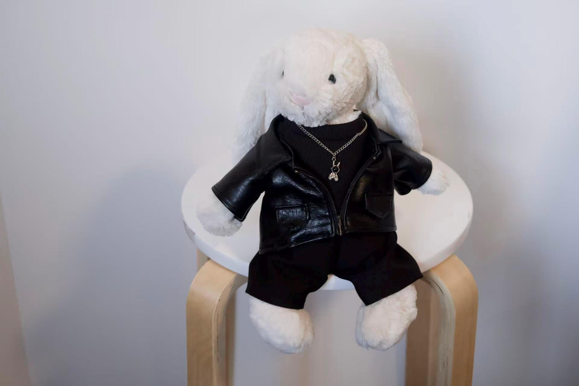 Jellycat Biker Jacket, 4pc Faux Leather Outfit with Necklace for Bashful Bunny, Goth Punk Clothes, Aesthetic Room Decor Gift（No Dolls）