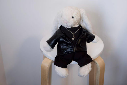 Jellycat Biker Jacket, 4pc Faux Leather Outfit with Necklace for Bashful Bunny, Goth Punk Clothes, Aesthetic Room Decor Gift（No Dolls）
