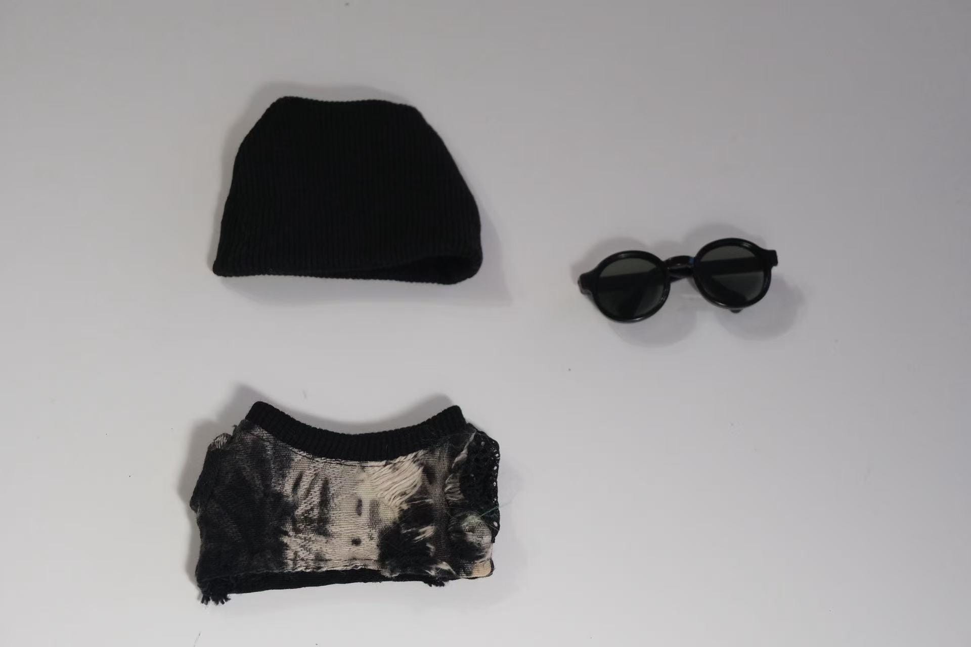 Jellycat Peanut Outfit, Beanie T Shirt and Sunglasses Set, Black Plush Clothes, Outfit Only